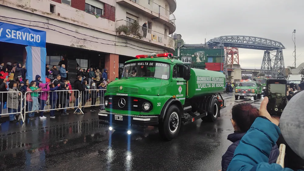 Móvil 32 de Bomberos Voluntarios Vuelta de Rocha, foto 2 de 6